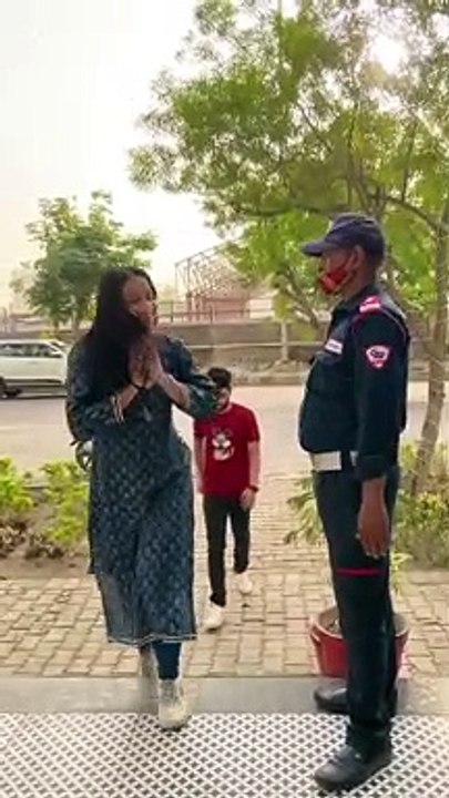 End miss mat karna #shorts #comedy #prank #funny