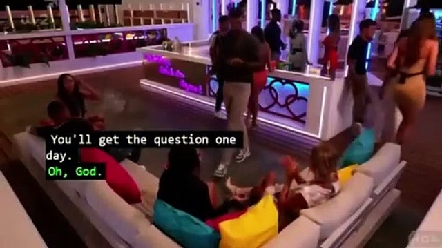 Gemma and Luca chat behind Ekin-Su and Davide’s back… _ Love Island UK 2022