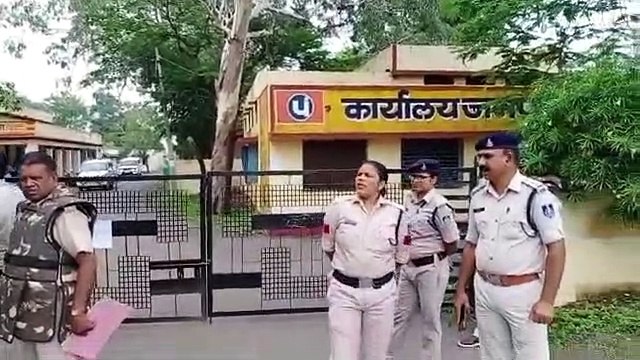 Video बाजना में कांग्रेस का क्लीन स्वीप, सैलाना में कोई एक कैलाशीबाई तय
