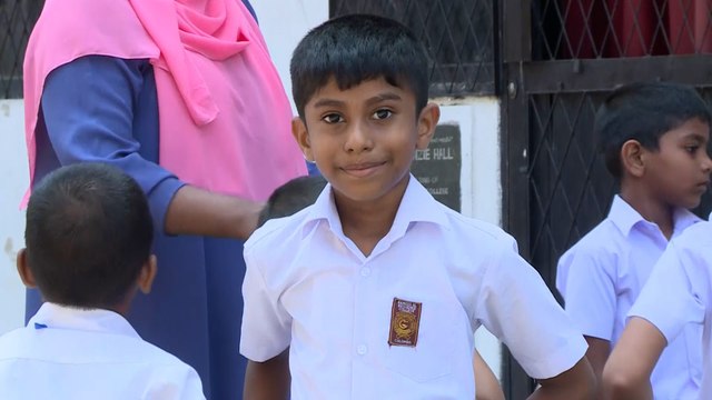 استئناف الدراسة في سريلانكا رغم الأزمة الاقتصادية والسياسية