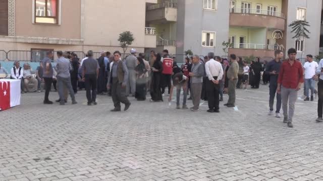 Şehit güvenlik korucularının yakınları PKK'lı teröristleri lanetledi