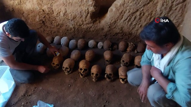 Definecilerin kaçak kazı yaptığı mezar odasında tüyler ürperten bulgular