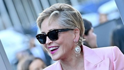 À 64 ans, Sharon Stone fait sensation en bikini sur Instagram