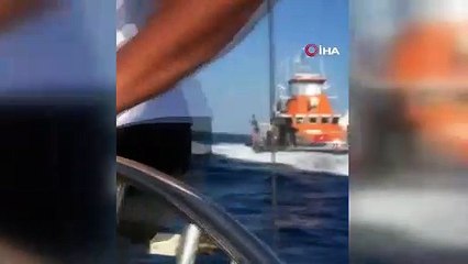 Türk Sahil Güvenlik Botu tacizci Yunanları böyle kovaladı