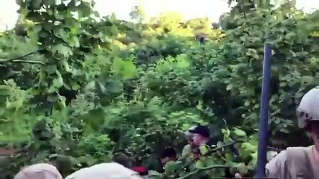Tek su kaynaklarının alabalık tesisine verilmesine isyan eden vatandaşlara Jandarma'dan sert müdahale 2