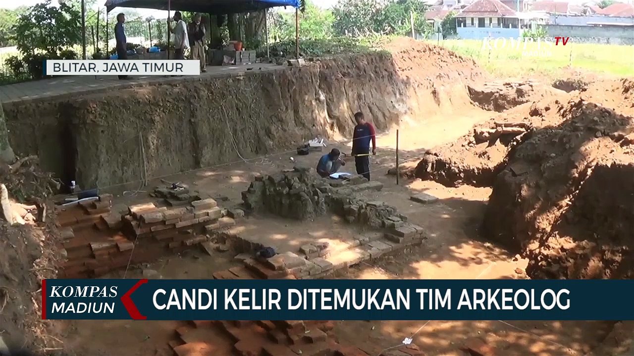 Candi Kelir Ditemukan Tim Arkeolog