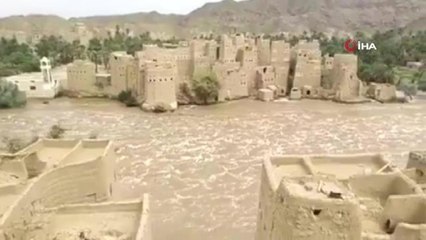 Yemen'de sel felaketi: 5 ölü
