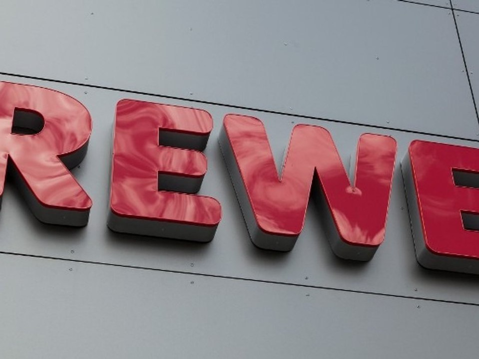 Radikal oder zu spät? So will Rewe 70.000 Tonnen CO2 pro Jahr sparen
