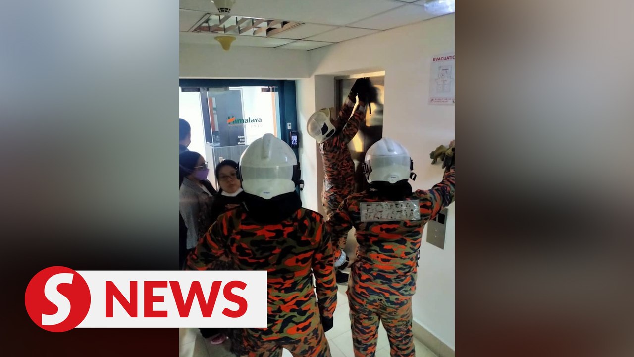 #Blackout: Firemen scramble to save people stuck in lifts