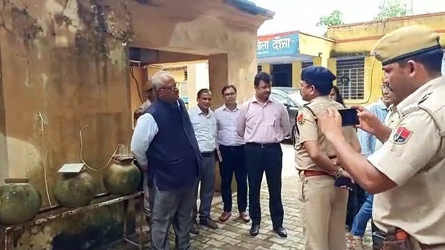 मानव अधिकार आयोग अध्यक्ष ने पुलिस थाने का किया निरीक्षण
