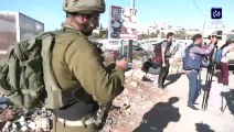 جنود الاحتلال الإسرائيلي يعتدون على طاقم رؤيا على الهواء مباشرة