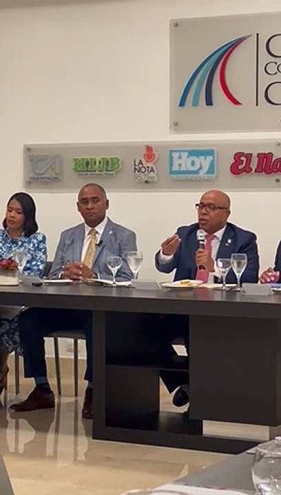 Alfredo Pacheco desmiente diputados aprueben proyectos sin leerlos