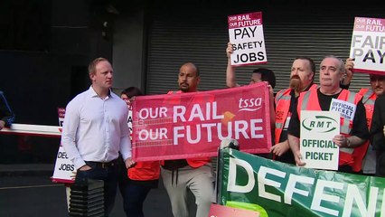 Keir Starmer sacks Sam Tarry after joining picket line