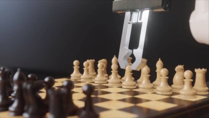 Chess Robot Breaks 7-Year-Old Boy’s Finger at Moscow Tournament