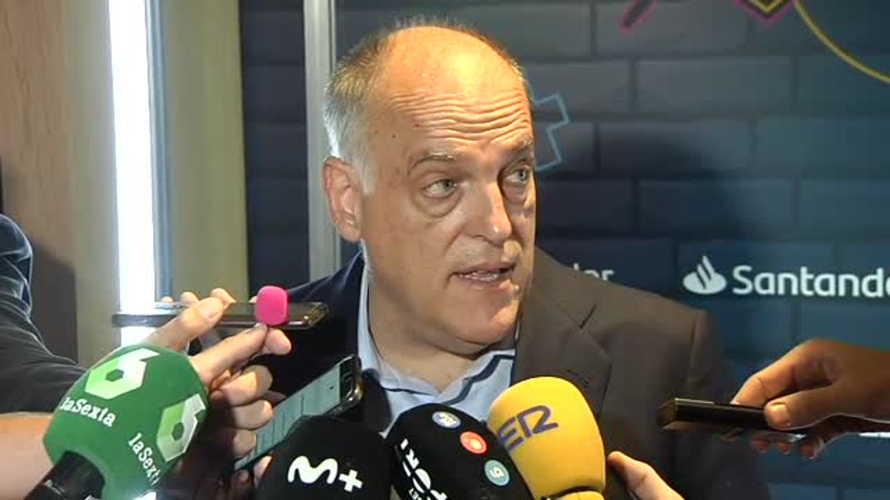 Tebas: "Al Barça le queda todavía trabajo para inscribir a todos sus fichajes"