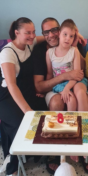 Entrevistamos a los padres de José Adrián, el niño de Canarias que necesita nuestra ayuda