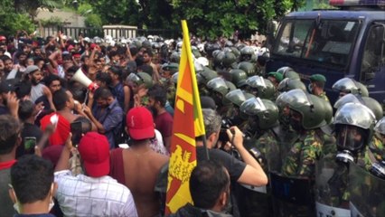 下载视频: Protestors Say Sri Lanka's Extended State of Emergency Meant to Stifle Dissent