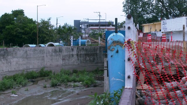 Continúan trabajos por mantenimiento de subcolector | CPS Noticias Puerto Vallarta