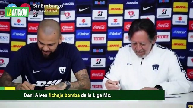 ¡Por adelantado! Aficionado ‘arruina’ jersey de Pumas tras fichaje de Dani Alves