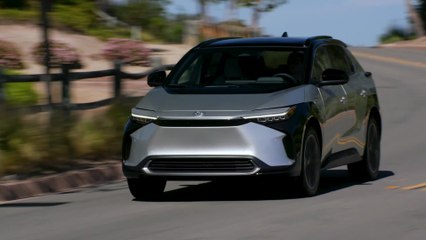 2023 Toyota bZ4X Battery Electric SUV in Silver Driving Video