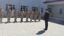 AK Partili il başkanı, ziyarette bulunduğu jandarma karakolunda askeri törenle karşılandı