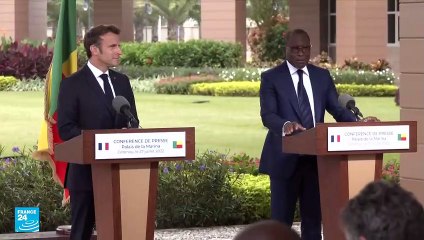 ماكرون يتهم روسيا من بنين