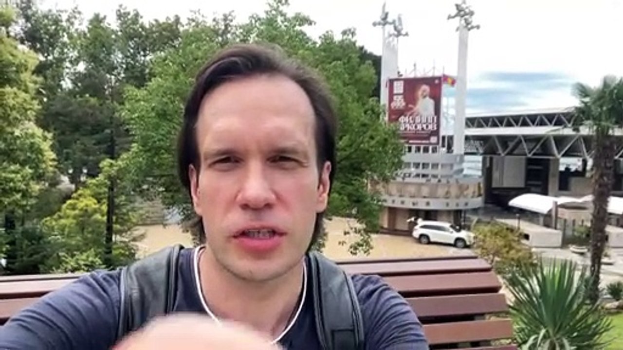 VLOG IN SEARCH OF ADVENTURE