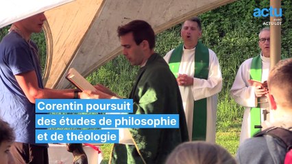 Fils unique, Corentin vient d'être ordonné prêtre
