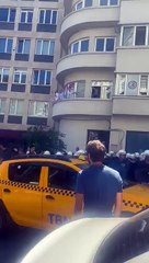 TÜRK-İŞ yöneticileri el hareketi ile işçilere hakaret etti