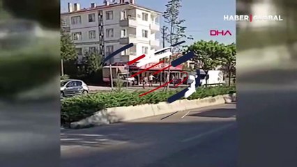 Télécharger la video: Korku dolu anlar!  Ankara'da peş peşe silah sesleri