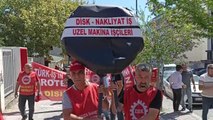 Nakliyat-İş ve Uzel Makine İşçileri, Türk-İş'i Protesto Etti. Protestocularla Türk-İş Temsilcileri Arasında Gerginlik Yaşandı