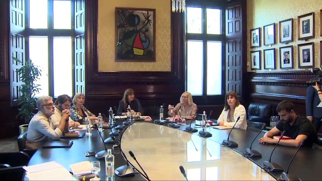 La Mesa del Parlament suspende a Borràs como presidenta con el apoyo de PSC, ERC y CUP