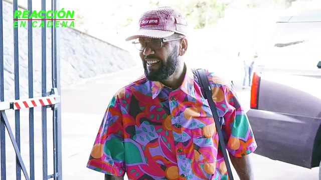 ¿Dani Alves rinde homenaje a Jorge Campos? - Reacción en Cadena