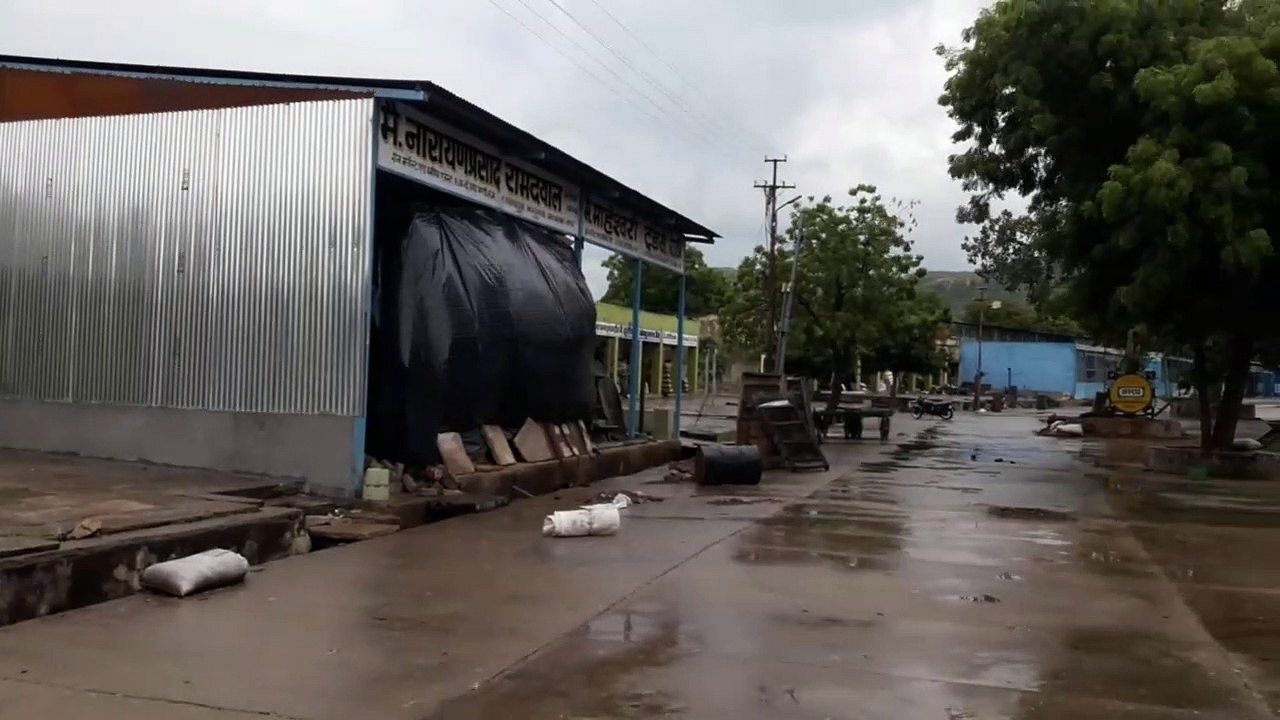मिनी फूड पार्क को लगा अनदेखी का ग्रहण