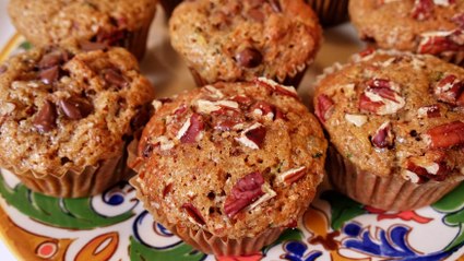 These Zucchini Muffins Are Super Adaptable For Nut & Chocolate Lovers