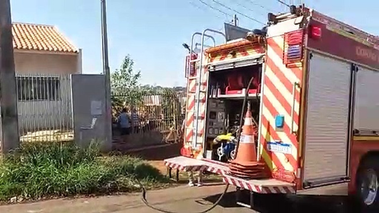 Imagem de Santa Rita permanece intacta após incêndio que destruiu casa em Umuarama