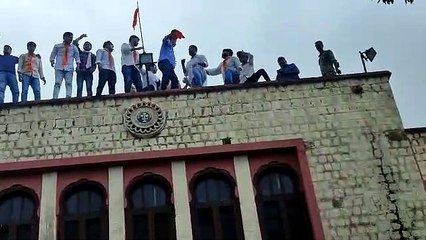 राविवि में परिषद का प्रदर्शन- विवि प्रशासन ने की थाने में शिकायत