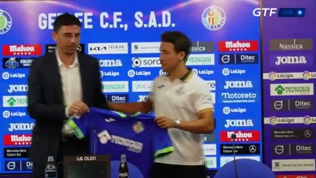 El Getafe presenta a Luis Milla