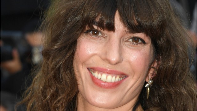 VOICI : Lou Doillon maman pour la deuxième fois : la fille de Jane Birkin a accouché, le sexe et le prénom du bébé dévoilés
