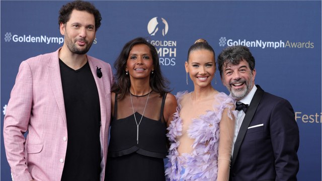 VOICI : Karine Le Marchand : son salaire bientôt revu à la hausse sur M6 ? Eric Antoine lance un appel pour son amie