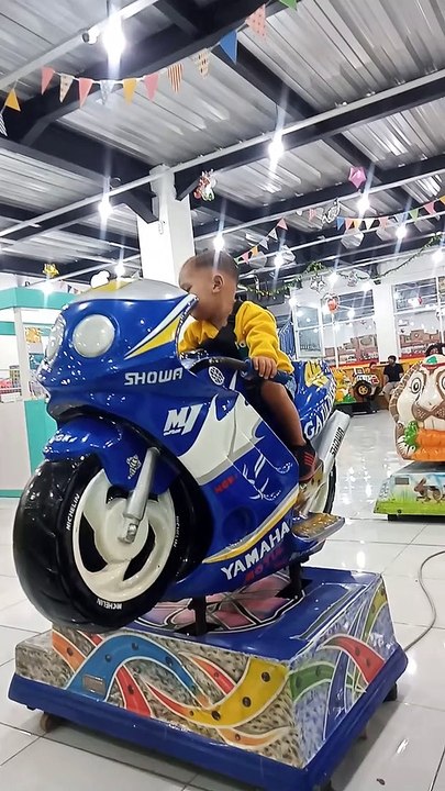 Dafi suka odong odong motif motor