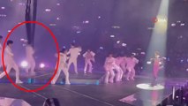 Konser sırasında dev ekran dansçıların üzerine düştü