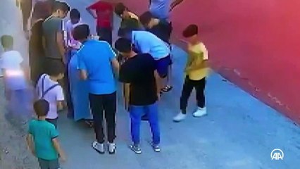 Malatya'da boğazına madeni para kaçan öğrenciyi okul müdürü kurtardı