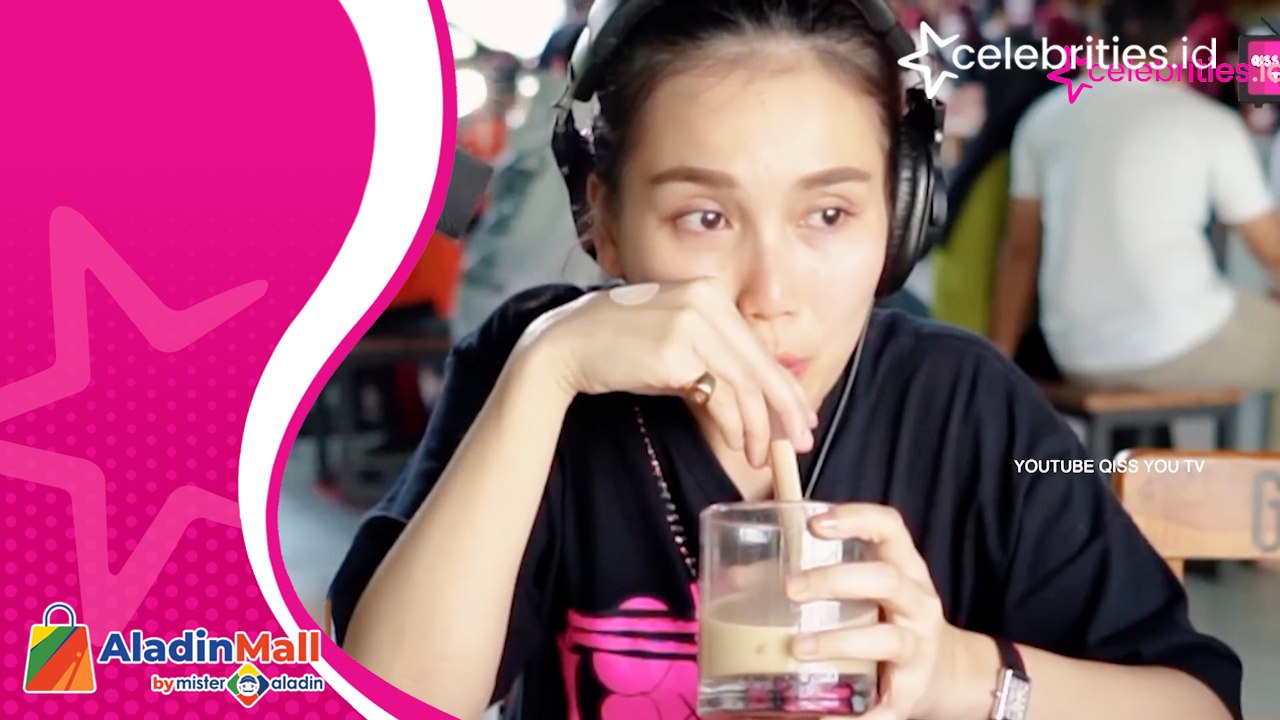 Ayu Ting Ting Ikutan Mukbang Mie Pedes Sampai Nangis jadi Viral