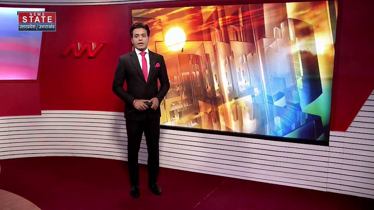Uttar Pradesh : Amroha में महिला टीचर ने स्कूल की जर्जर हालत का वीडियो बनाकर किया वायरल | UP News |