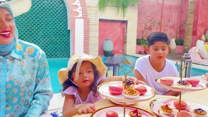 Sonfai Family - Sarapan Pagi di Bali