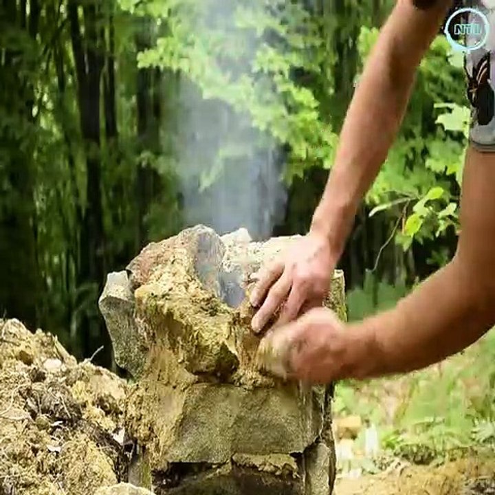 Man Builds Hobbit Dugout in 14 Days of Summer Bushcraft Trips. Start to finish