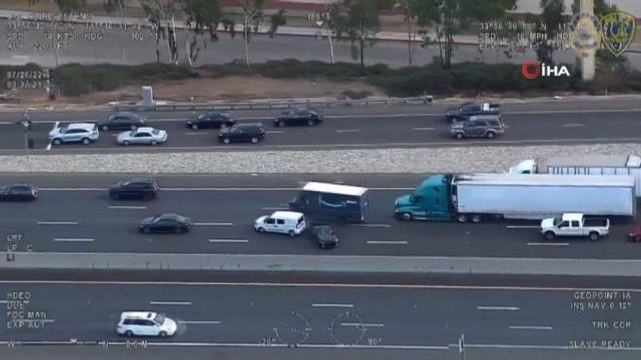 ABD'de nefes kesen hırsız-polis kovalamacası