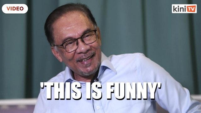 Anwar: Funny that 'frogs' backed anti-hopping law