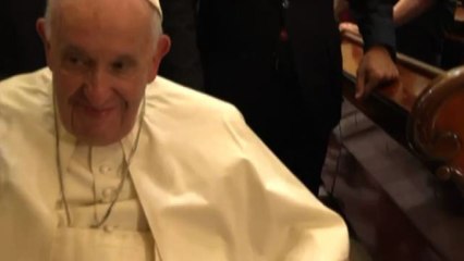 Video herunterladen: Papa Francesco incontra i rappresentanti della Chiesa del Quebec